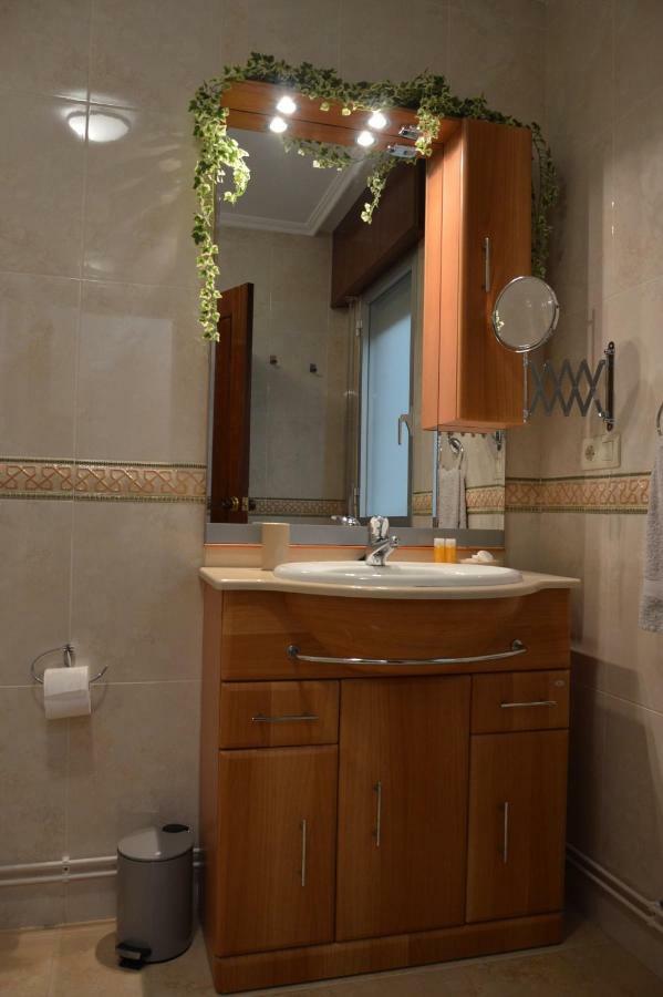 דירות Arzúa Piso Da Empegada מראה חיצוני תמונה