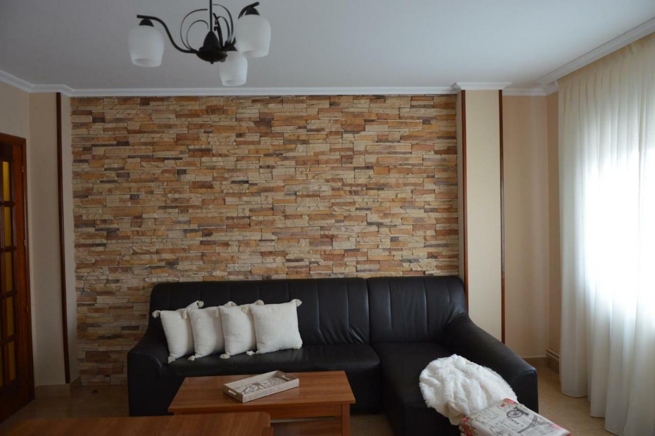דירות Arzúa Piso Da Empegada מראה חיצוני תמונה